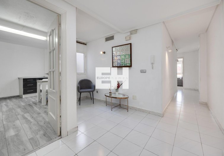 Segunda mano - Apartamento  - Torrevieja - Centro