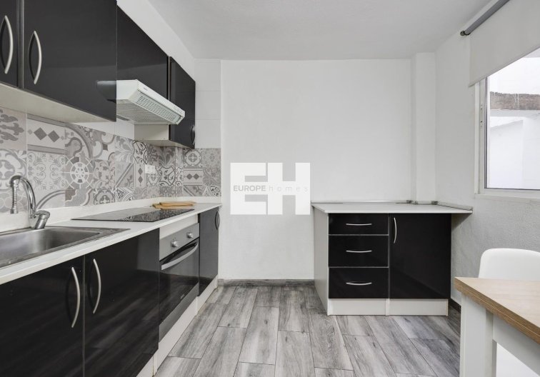 Segunda mano - Apartamento  - Torrevieja - Centro