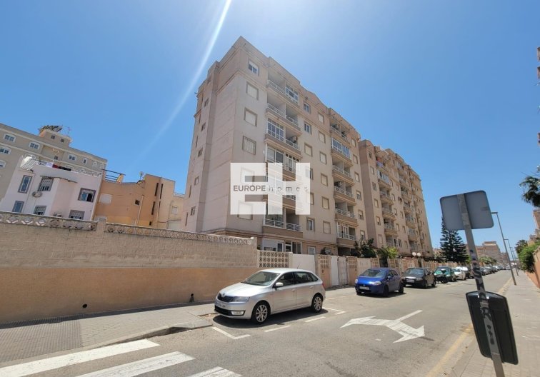 Segunda mano - Apartamento  - Torrevieja - Nueva Torrevieja
