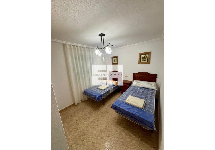 Segunda mano - Apartamento  - Torrevieja - Centro