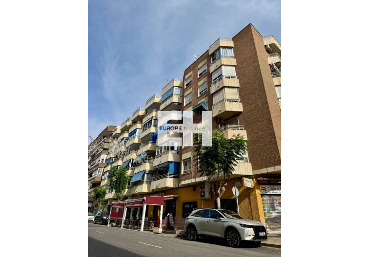 Segunda mano - Apartamento  - Torrevieja - Centro