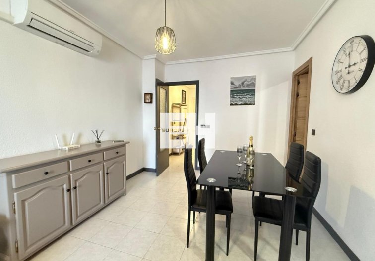 Segunda mano - Apartamento  - Torrevieja - Parque De Las Naciones