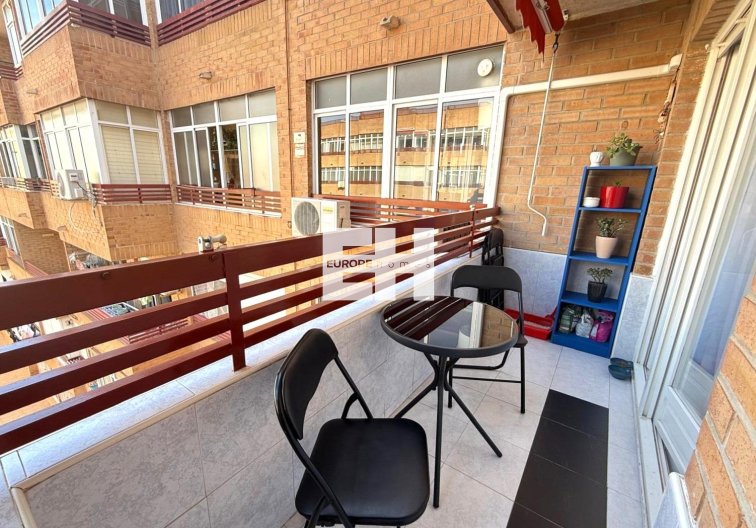 Segunda mano - Apartamento  - Torrevieja - Parque De Las Naciones