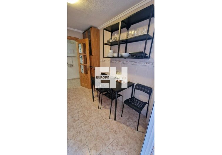 Segunda mano - Apartamento  - Torrevieja - Playa de los Locos