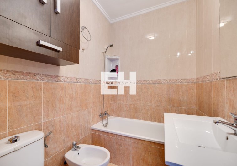 Segunda mano - Apartamento  - Jacarilla - Inland