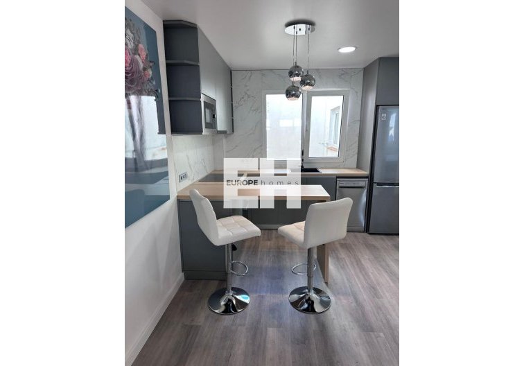 Herverkoop - Appartement - Torrevieja - Estacion De Autobuses