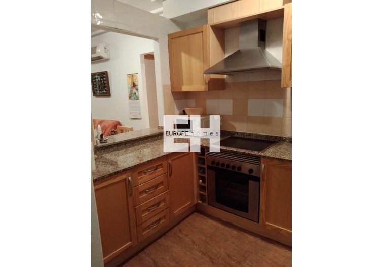 Segunda mano - Apartamento  - Torrevieja - Parque Acuático - Sector 25