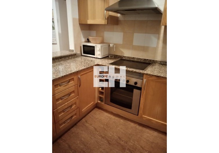 Segunda mano - Apartamento  - Torrevieja - Parque Acuático - Sector 25