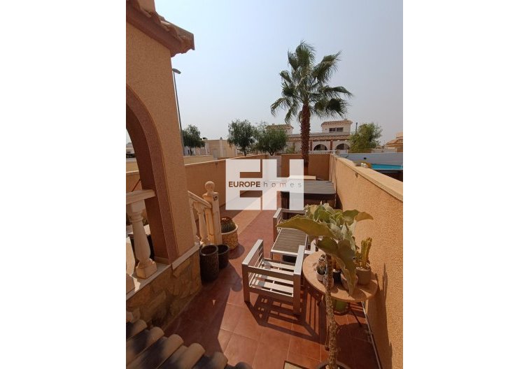 Segunda mano - town house - Avileses - Jerónimo Y Avileses