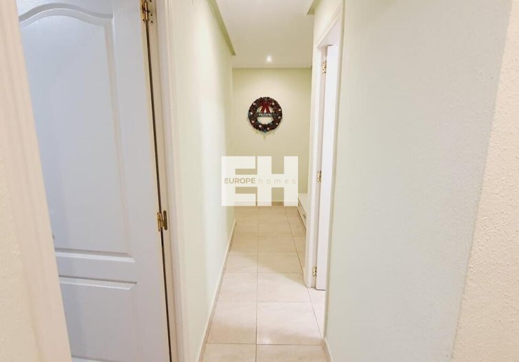 Segunda mano - Apartamento  - Torrevieja - Centro