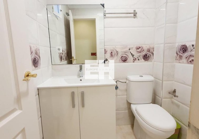 Segunda mano - Apartamento  - Torrevieja - Centro