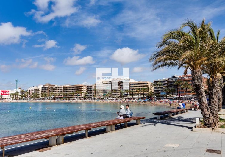 Segunda mano - Apartamento  - Torrevieja - Centro