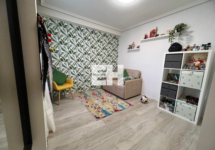 Segunda mano - Apartamento  - Torrevieja - Aguas Nuevas