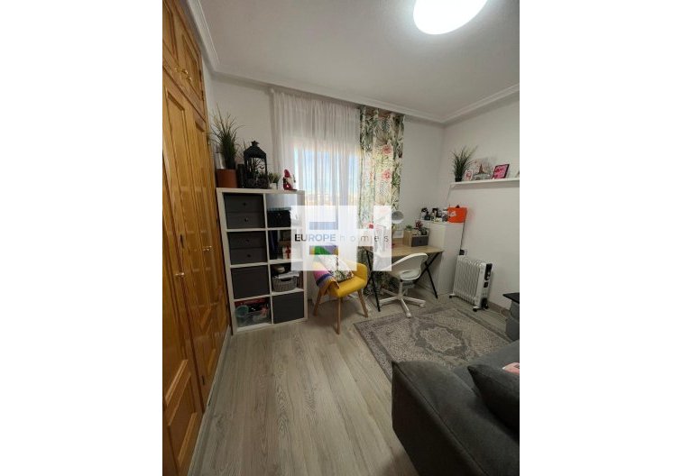 Segunda mano - Apartamento  - Torrevieja - Aguas Nuevas