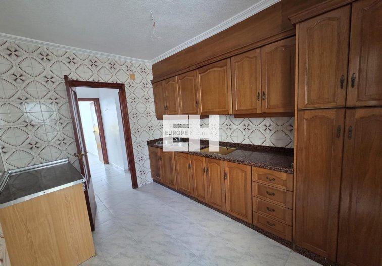 Segunda mano - Apartamento  - Torrevieja - Las Piscinas Naturales