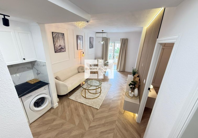 Segunda mano - Apartamento  - Torrevieja - Parque De Las Naciones