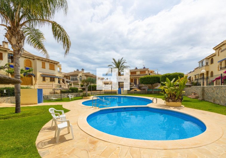 Segunda mano - Bungalow - Torrevieja - Torre La Mata