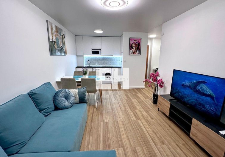 Segunda mano - Apartamento  - Torrevieja - Estacion De Autobuses