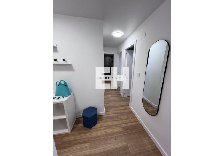 Segunda mano - Apartamento  - Torrevieja - Estacion De Autobuses