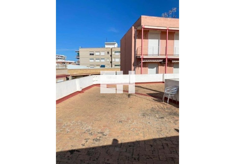 Resale - Apartment - Lo Pagan