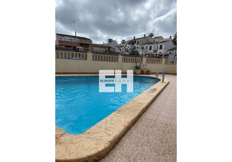 Segunda mano - Apartamento  - San Miguel de Salinas - Pueblo 9