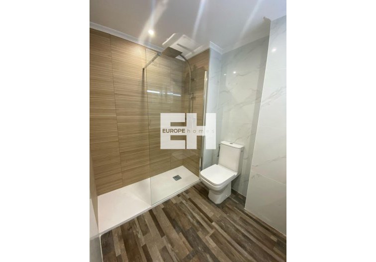 Segunda mano - Apartamento  - San Miguel de Salinas - Pueblo 9