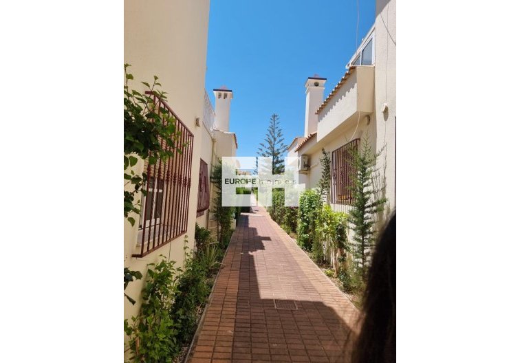 Segunda mano - Apartamento  - Torrevieja - Los Balcones - Los Altos Del Edén