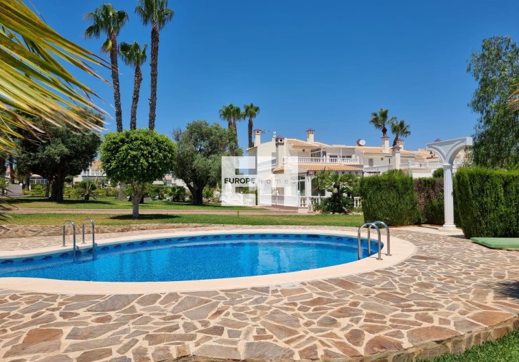 Segunda mano - Apartamento  - Torrevieja - Los Balcones - Los Altos Del Edén