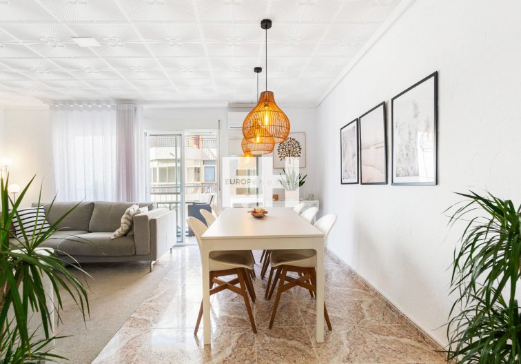 Segunda mano - Apartamento  - Torrevieja - Playa del Cura