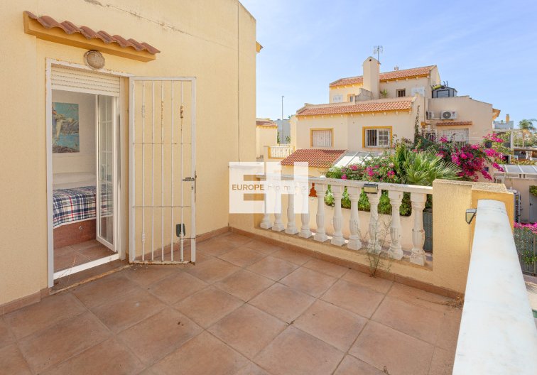 Segunda mano - villa - Pilar de la Horadada - Costa Blanca