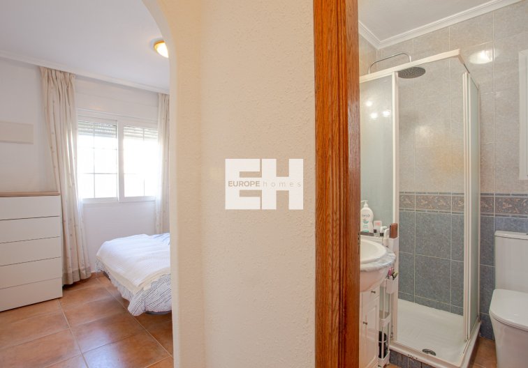 Segunda mano - villa - Pilar de la Horadada - Costa Blanca