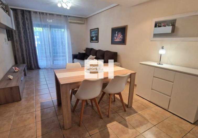 Segunda mano - town house - Torrevieja - Torreblanca