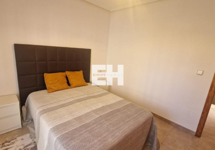 Segunda mano - town house - Torrevieja - Torreblanca