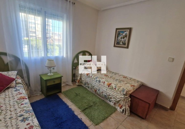 Segunda mano - town house - Torrevieja - Torreblanca