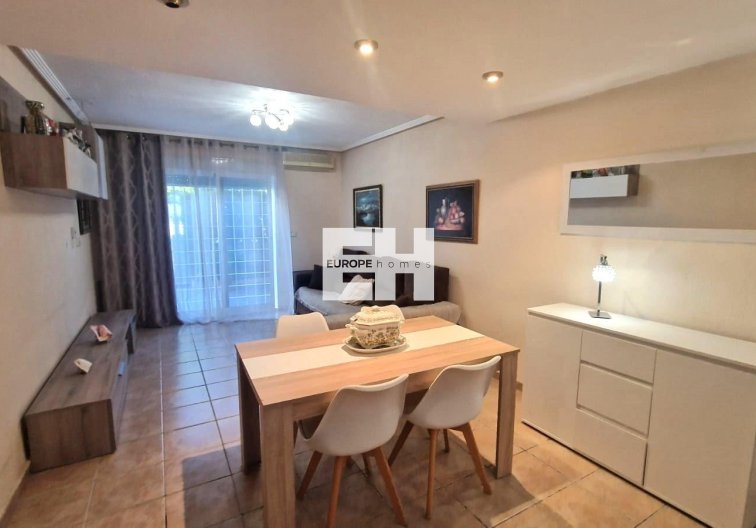 Segunda mano - town house - Torrevieja - Torreblanca