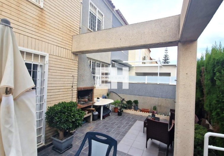Segunda mano - town house - Torrevieja - Torreblanca