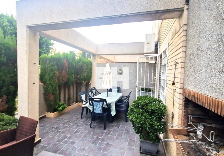 Segunda mano - town house - Torrevieja - Torreblanca