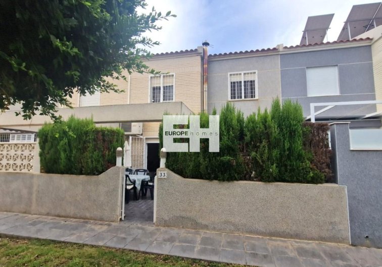 Segunda mano - town house - Torrevieja - Torreblanca