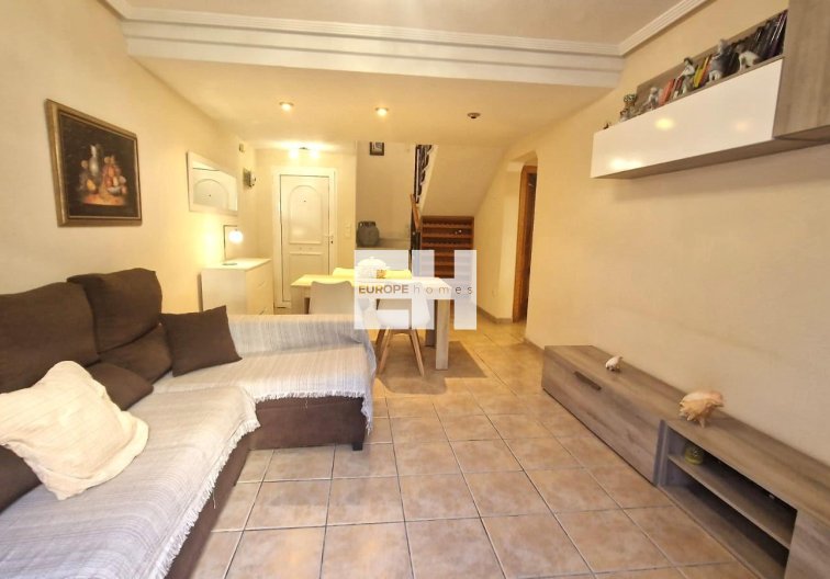 Segunda mano - town house - Torrevieja - Torreblanca