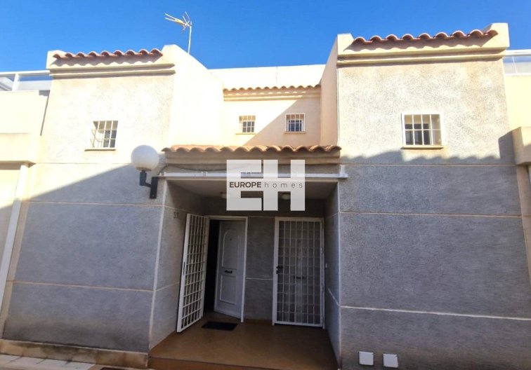 Segunda mano - town house - Torrevieja - Torreblanca