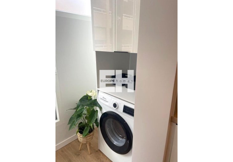 Segunda mano - Apartamento  - Torrevieja - Paseo Maritimo