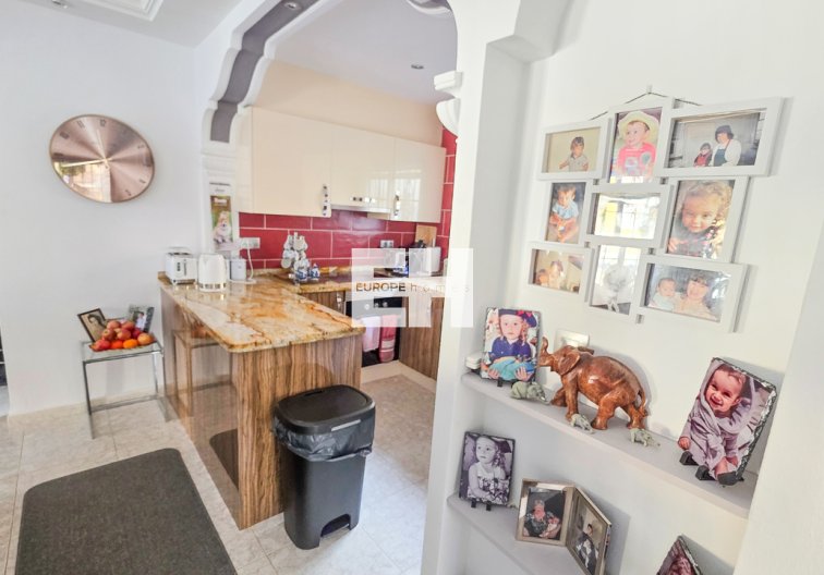 Segunda mano - villa - Villamartin - Costa Blanca