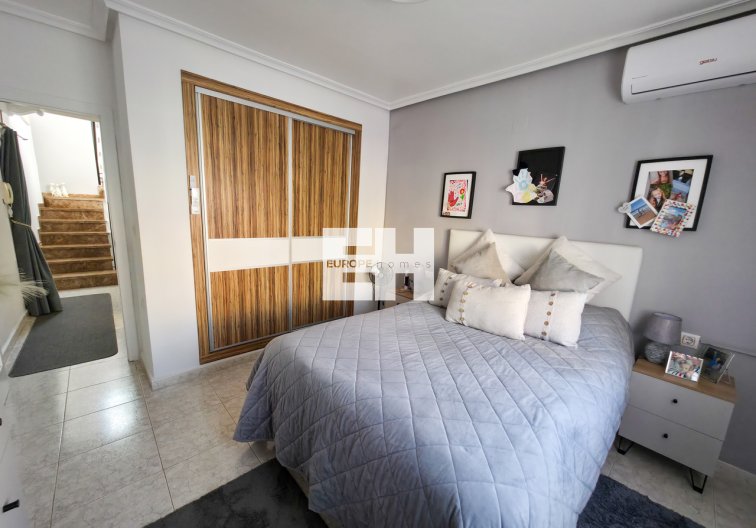 Segunda mano - villa - Villamartin - Costa Blanca