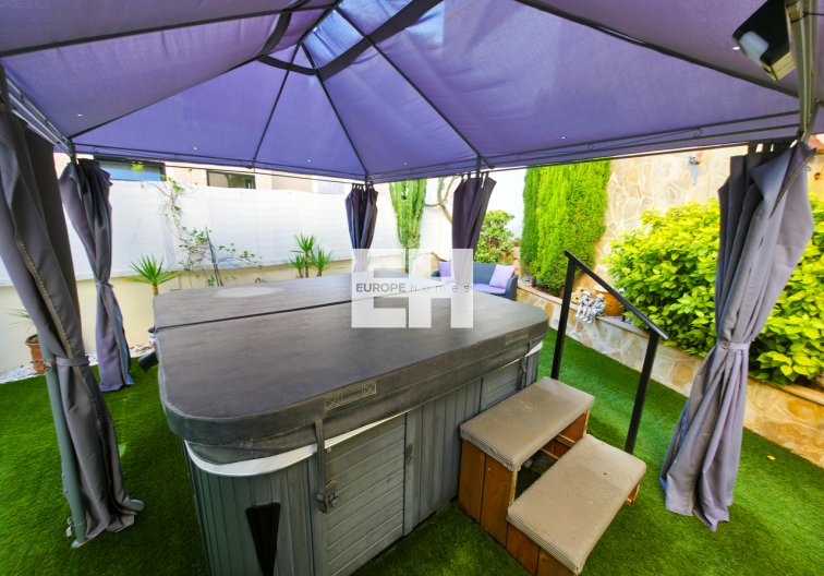 Segunda mano - villa - Villamartin - Costa Blanca