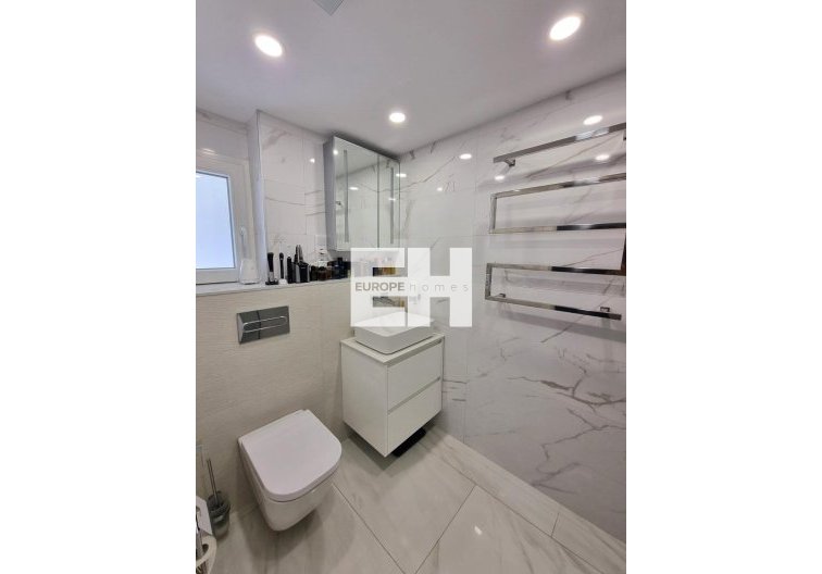 Segunda mano - Apartamento  - Torrevieja - Centro