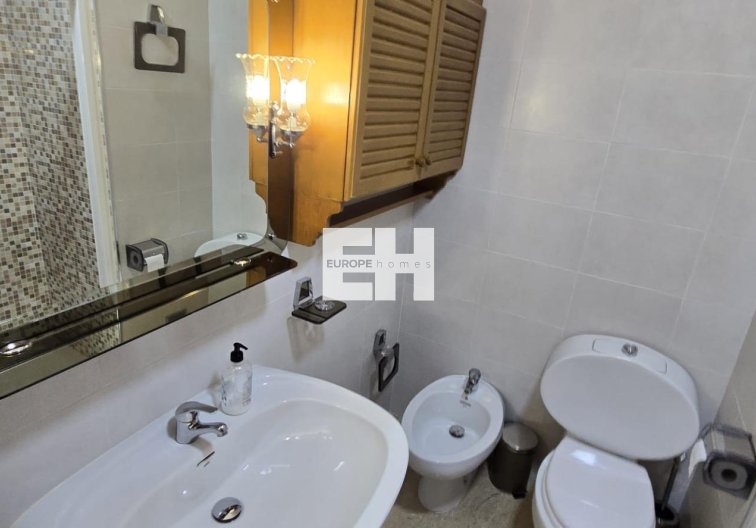 Segunda mano - Apartamento  - Torrevieja - Centro