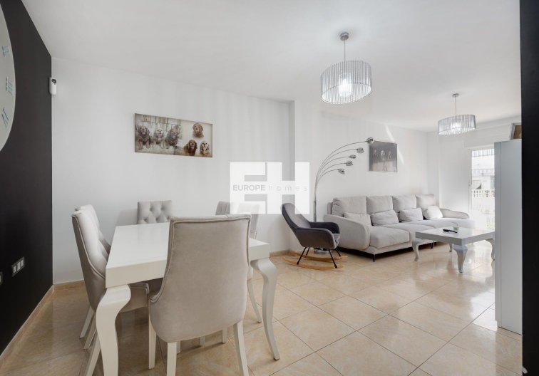 Segunda mano - Apartamento  - Torrevieja - Centro