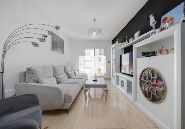 Segunda mano - Apartamento  - Torrevieja - Centro