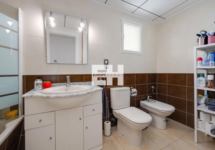 Segunda mano - Apartamento  - Torrevieja - Centro