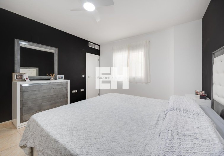 Segunda mano - Apartamento  - Torrevieja - Centro